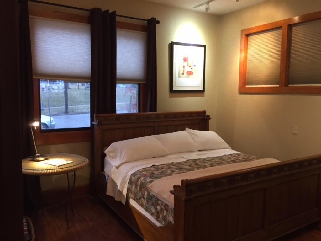 Burford House Suites Iowa City Ngoại thất bức ảnh